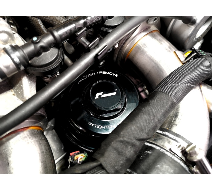 Billet Oil Filter Housing - 2.9 - 3.0 -  EA839 - RS4 - RS5